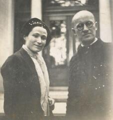 1 vue  - Karsky, Serge et Karskaya, Ida ((1902-1950) (1905-1990)) (ouvre la visionneuse)